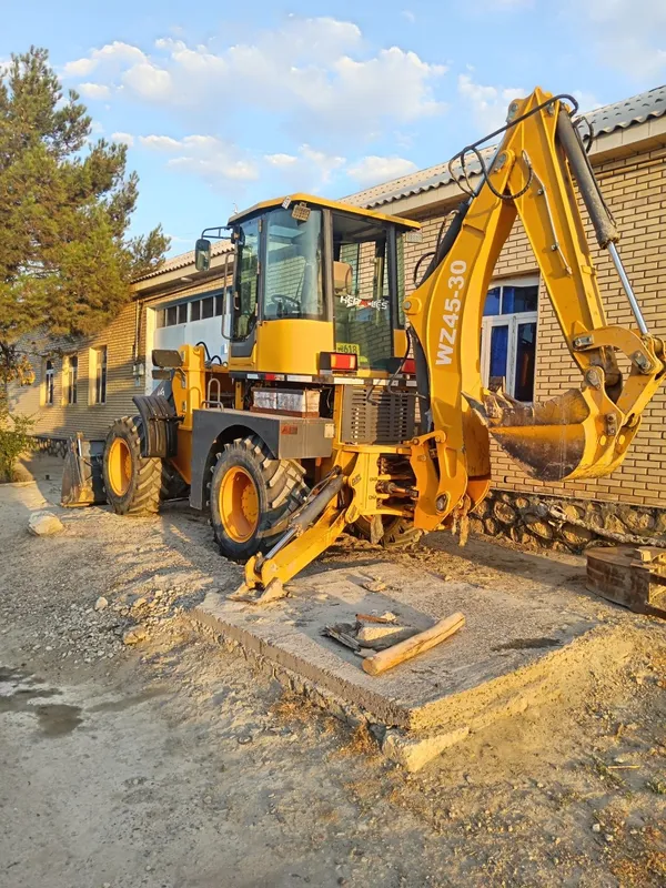 Ekskovator pogruzchik sotiladi 1 Ekskovator pogruzchik sotiladi 1