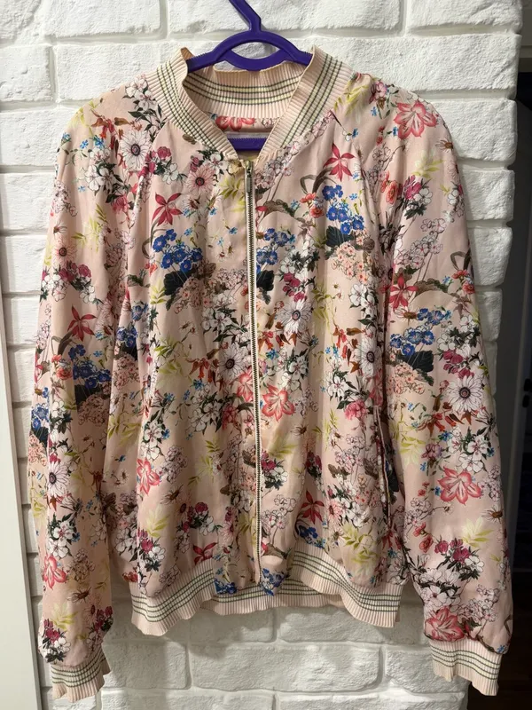 Pushti bomber shamol kurtka Pushti bomber shamol kurtka