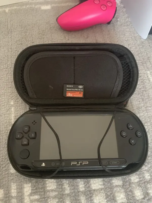 PsP street. 8gb лик2 та флешкаси+жехол сумкааси бонус 6