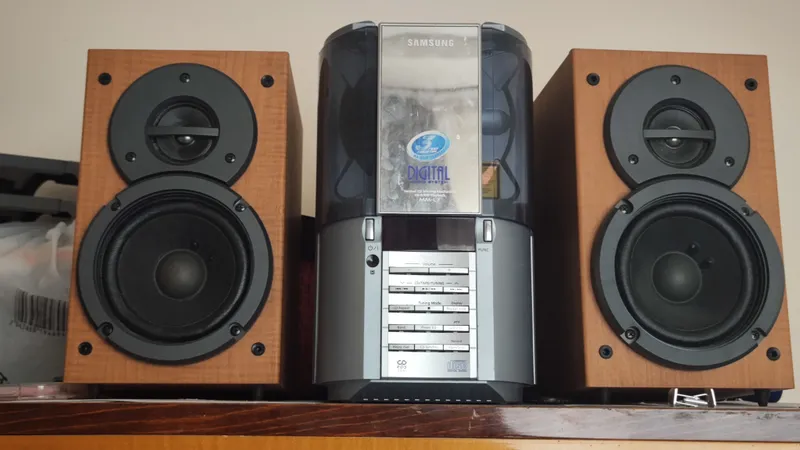 centr Soniy va Samsung