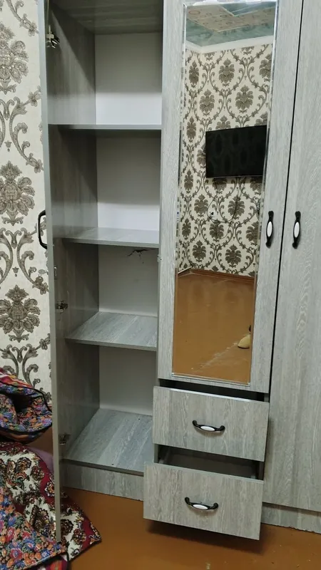 Shkaf sotiladi hamma joyi edial aybi yuq
