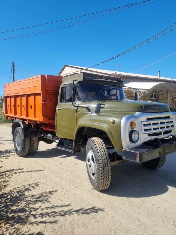 Zil 130 sotiladi yili 90. 1 Zil 130 sotiladi yili 90. 1
