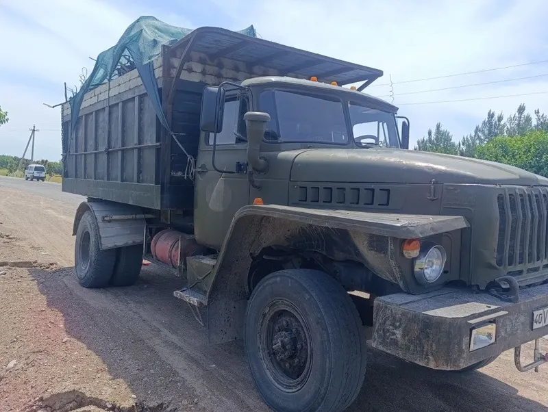 Урал 375 сотилади