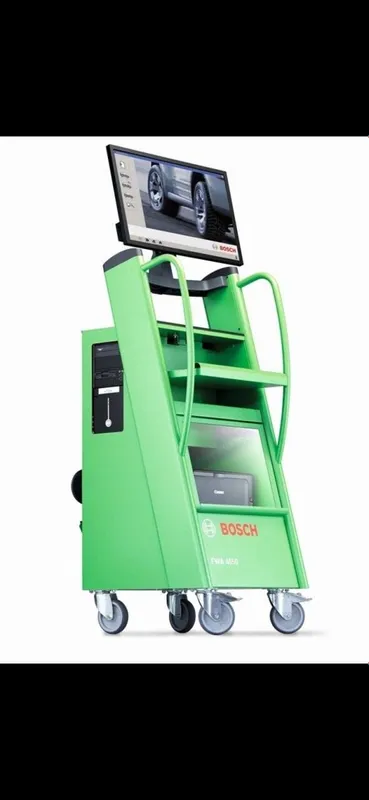 BOSCH FWA 4650+ Professional Профессиональный 3D стенд развал-схожден 1