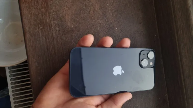 Iphone 13 128 gb. Hamma joyi radnoy ozroq qirilgan 2