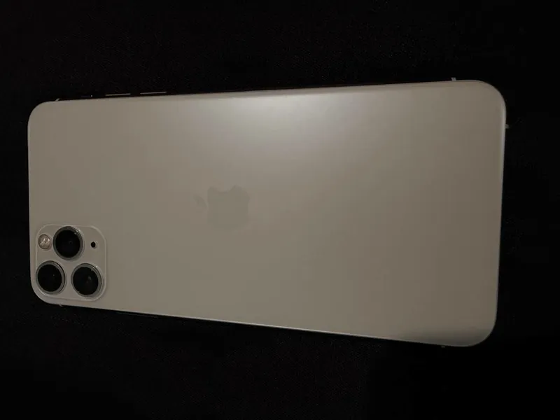 IPHONE 11 pro max 1