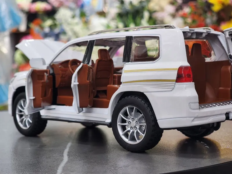 Металлическая игрушка Toyota LC Prado 1:24 3 Металлическая игрушка Toyota LC Prado 1:24 3