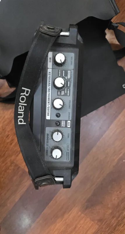 Roland Mobile Cube комбик 5вт 4 Roland Mobile Cube комбик 5вт 4