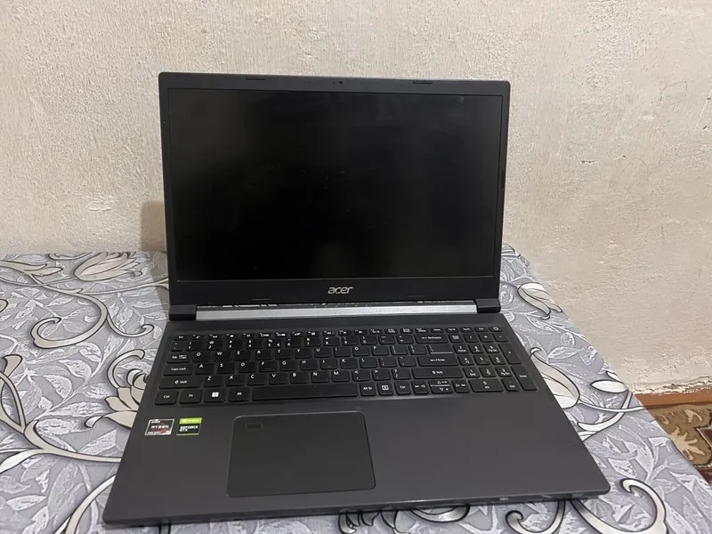 Acer Aspire 7 512GB GTX 1650 4GB 4 Acer Aspire 7 512GB GTX 1650 4GB 4