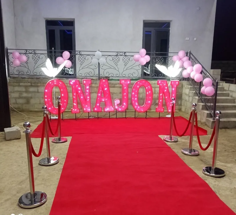 Праздничная сцена ONAJON+T+P 4