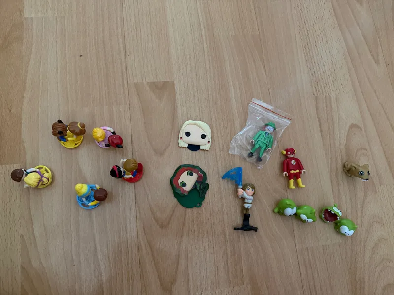 Игрушки из киндера