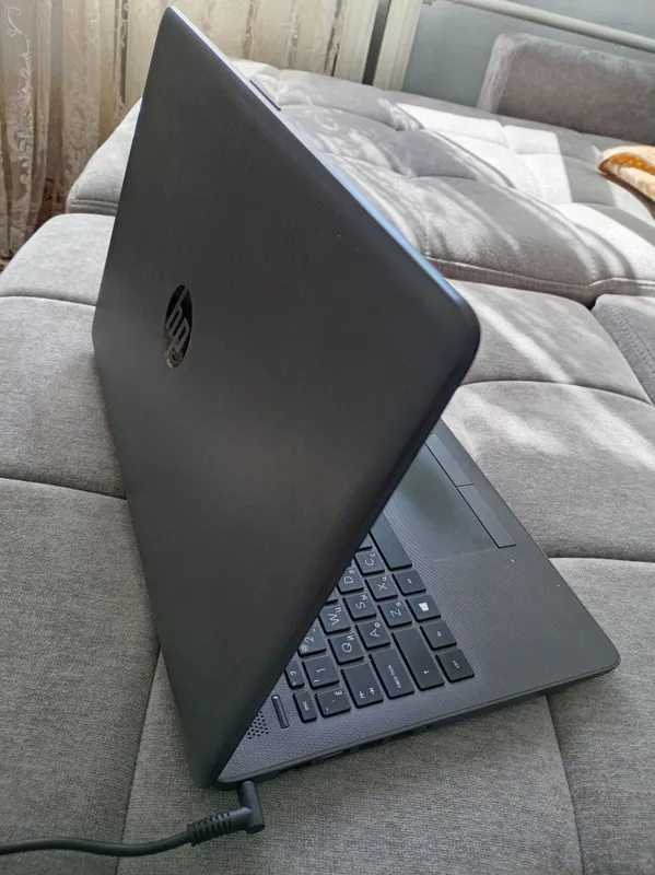 Ноутбук HP 250G7 3