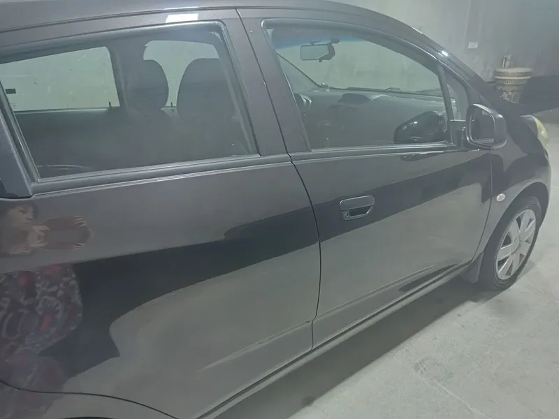 Chevralet Spark sotiladi 5