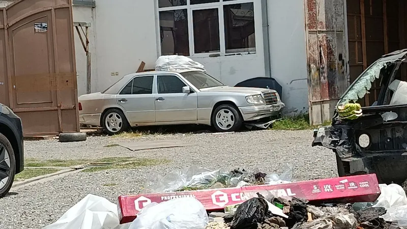 Mercedes 5