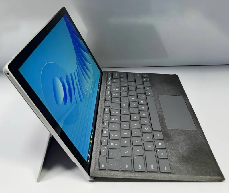 Microsoft Surface 5 Microsoft Surface 5