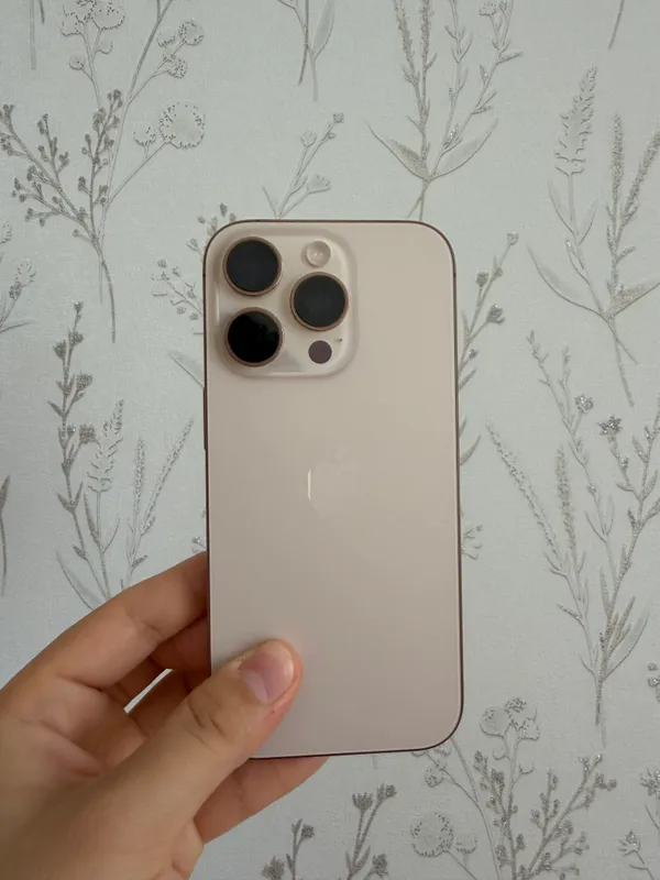 Iphone 16 pro 256  SROCHNO!!!!