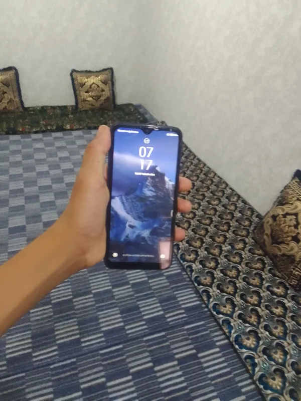 REDMI 8 состояние отличное, есть IMei-ошибка 1