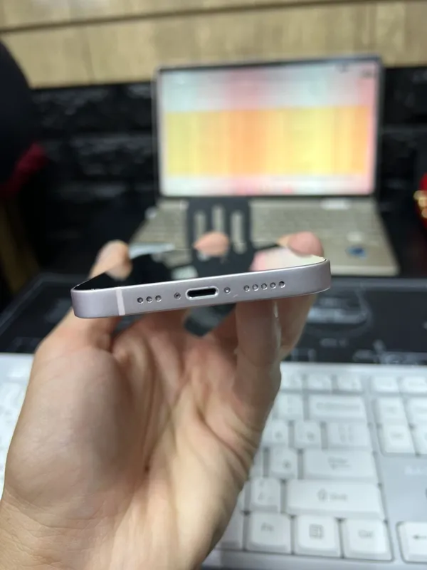 iPhone 13, 86%, 128 ГБ 4 iPhone 13, 86%, 128 ГБ 4