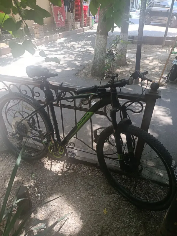 E11even tog' velosipedi srochno sotiladi