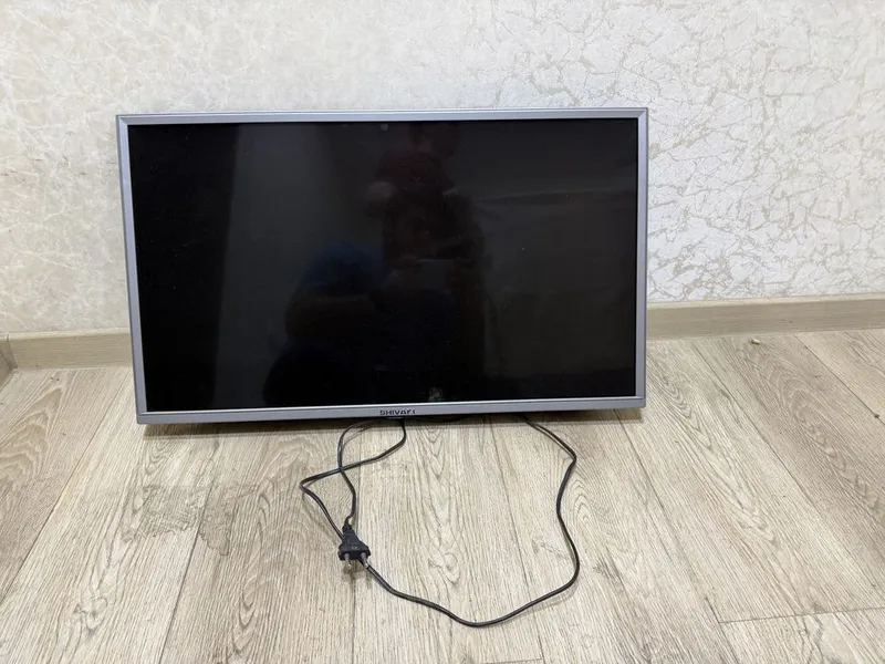 Телевизор в хорошем состояние