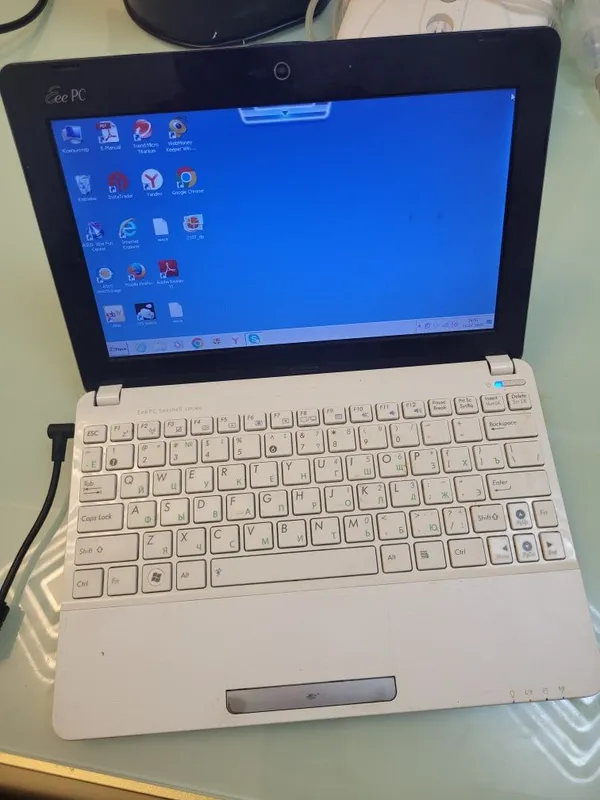 Нетбук Asus Eee PC 1015PE — фото 3