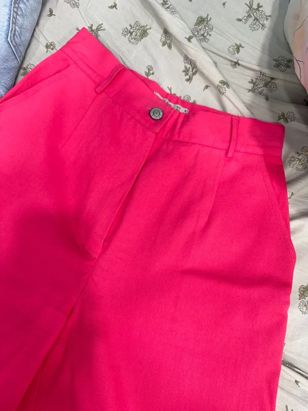 Pink islandдан yorqin jinsi shimlar 2 Pink islandдан yorqin jinsi shimlar 2