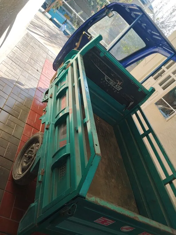 Elektor skuter kabinasi bilan 1 Elektor skuter kabinasi bilan 1