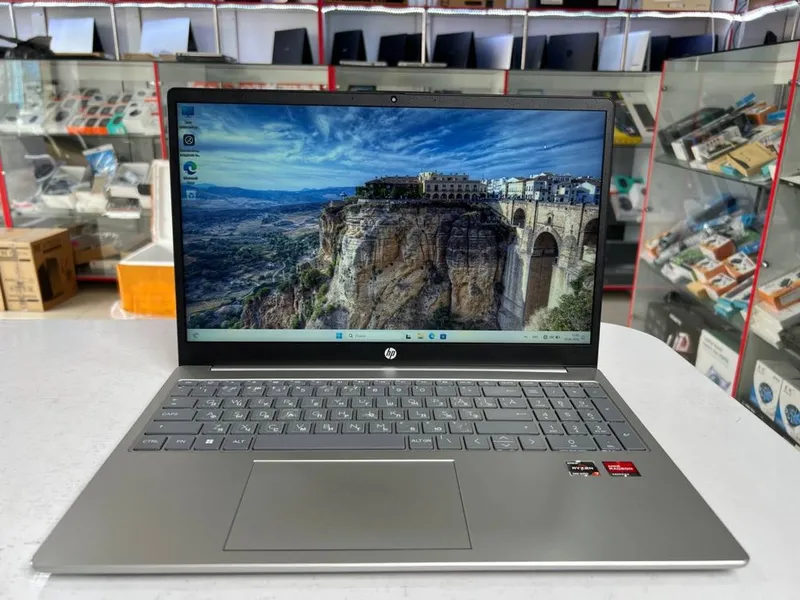 HP ryzen 7-7730U 8/512 SSD atiga 9kun ishlagani pashti yengide