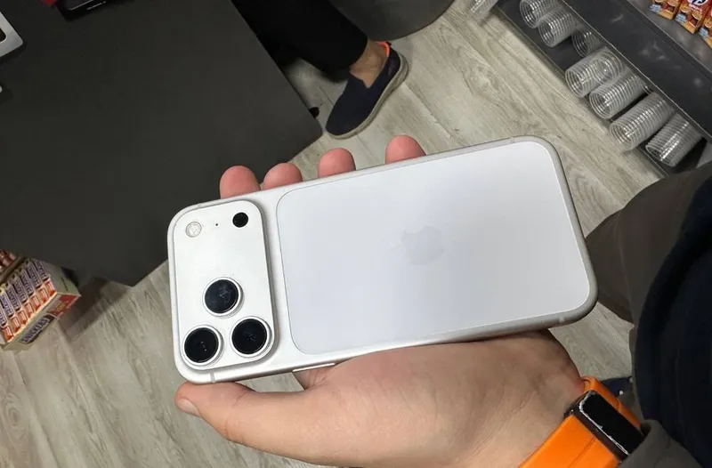 iPhone 17 Pro Max, SIM/SIM 1 iPhone 17 Pro Max, SIM/SIM 1