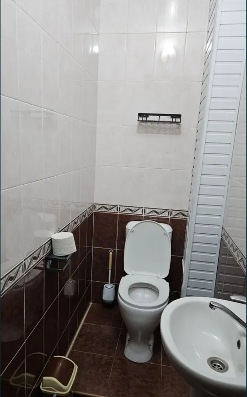 2/2/4 Novomoskovskaya mebel va texnika bilan 10