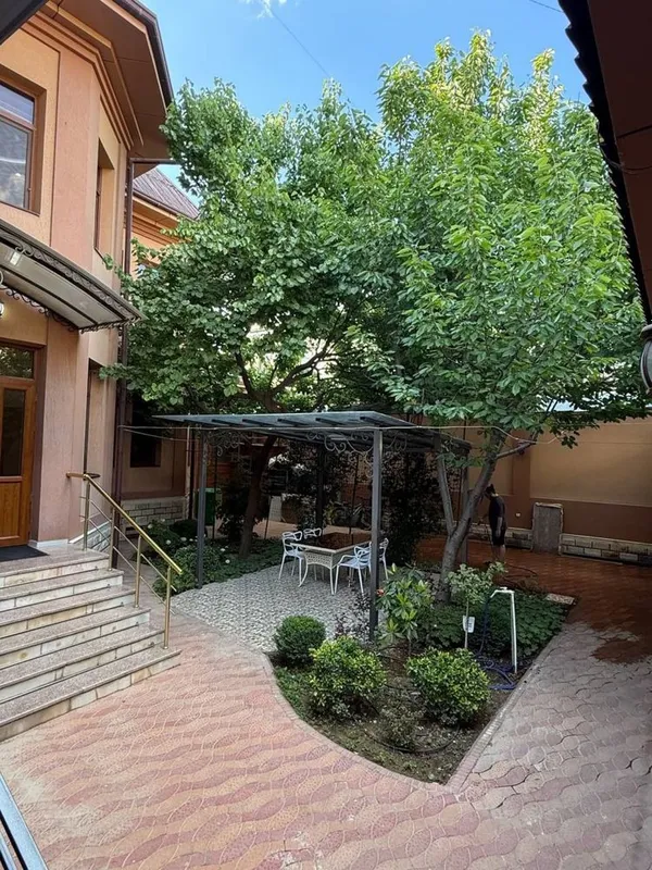 Продается дом 3 сотки, 3 уровня 1
