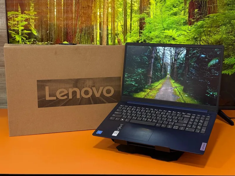 Продается ноутбук Lenovo — фото 1