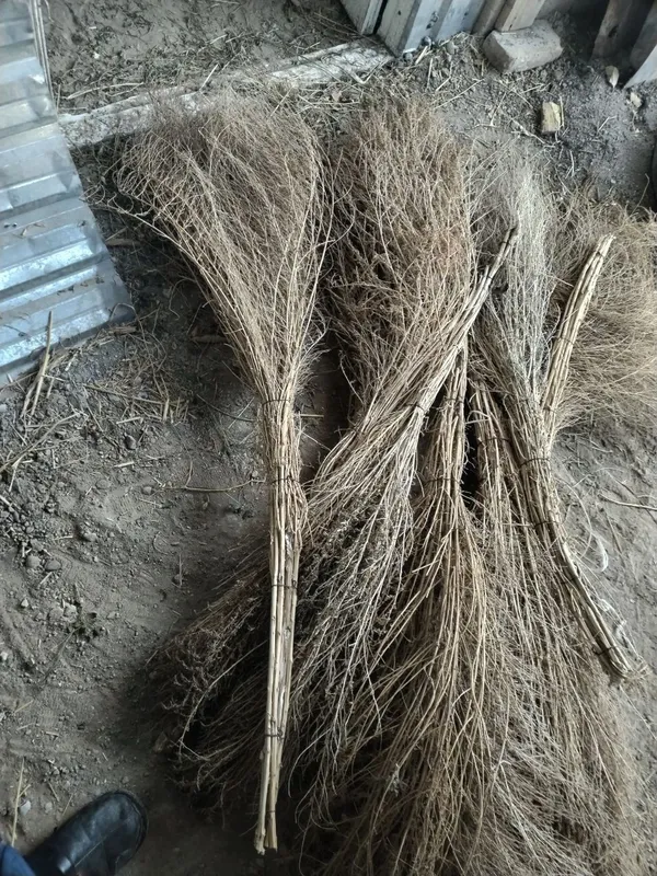 Fermalar va kocha sprishga sipirgi bor sotladi 1 Fermalar va kocha sprishga sipirgi bor sotladi 1