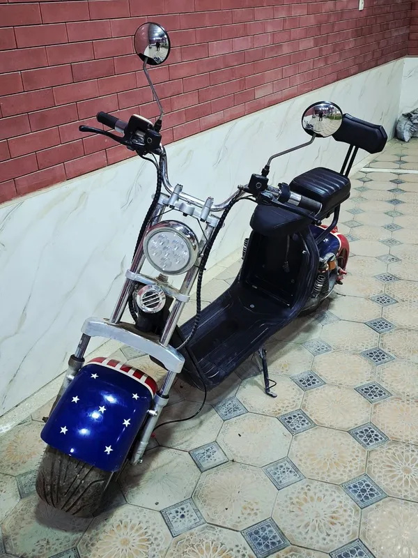 Chopper elektroskuter — kuchli va qulay