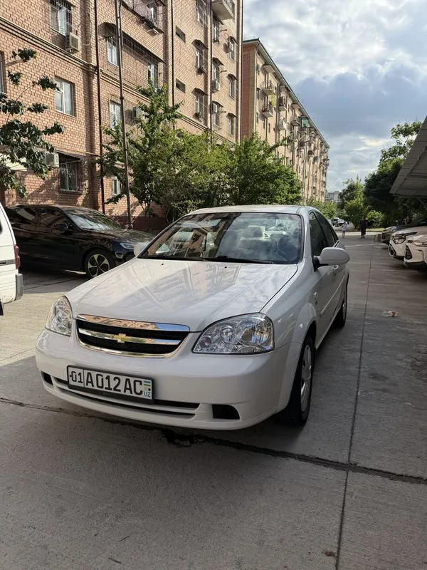 lasetti 1.8 saqlangan moshina kraskalari tozza