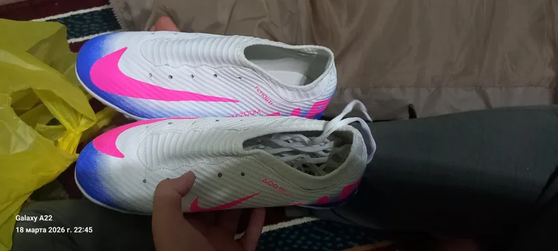 butsi nayk air zoom