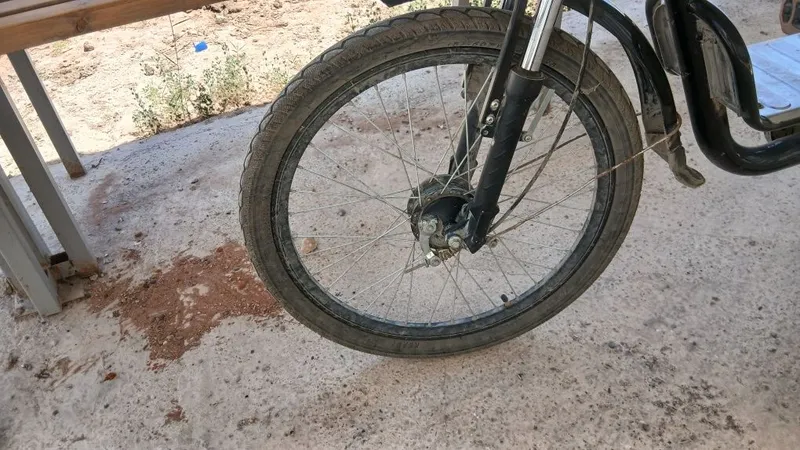 Veloskuter 2024-yil olingan, holati yaxshii aybi yoq prava kerak emas 4