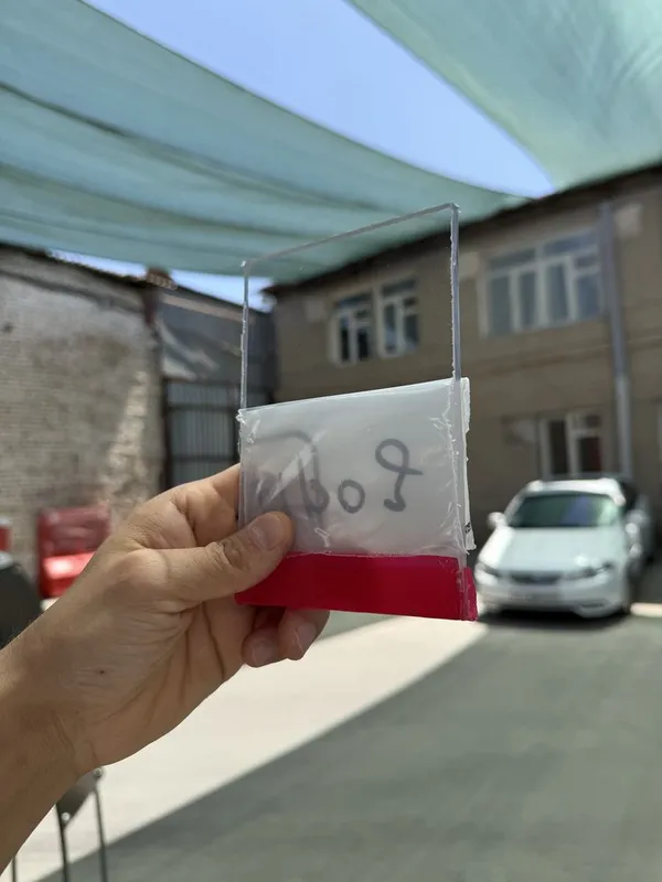 Монолитный поликарбонат MONOGLASS 7 Монолитный поликарбонат MONOGLASS 7