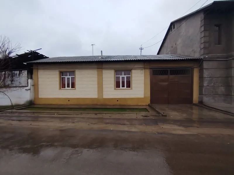 Sergeli Qumariqda 4 sotixli hovli sotiladi! 6 xona 1 Sergeli Qumariqda 4 sotixli hovli sotiladi! 6 xona 1