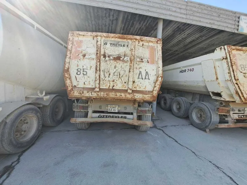 Полуприцеп-самосвал HARDOX / HB 450 4 Полуприцеп-самосвал HARDOX / HB 450 4