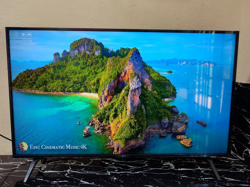 Телевизор LG 43UT80006LA 43" 1
