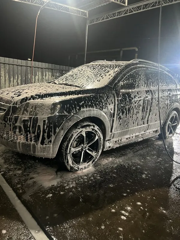 Срончно сотилади Captiva 3.2 AT metani bor — фото 1