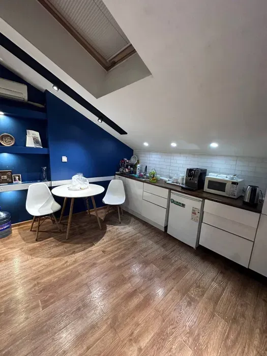 Аренда Офис-мансарда 276 м² в центре — фото 6
