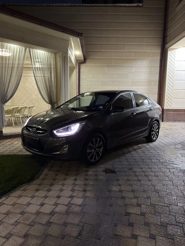 Hyundai Accent 2013 1 Hyundai Accent 2013 1