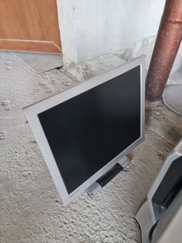 Компьютерный монитор 1