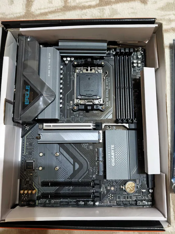 AMD Ryzen 7 7800X3D +Gigabyte X870 EAGLE WIFI7 — фото 3