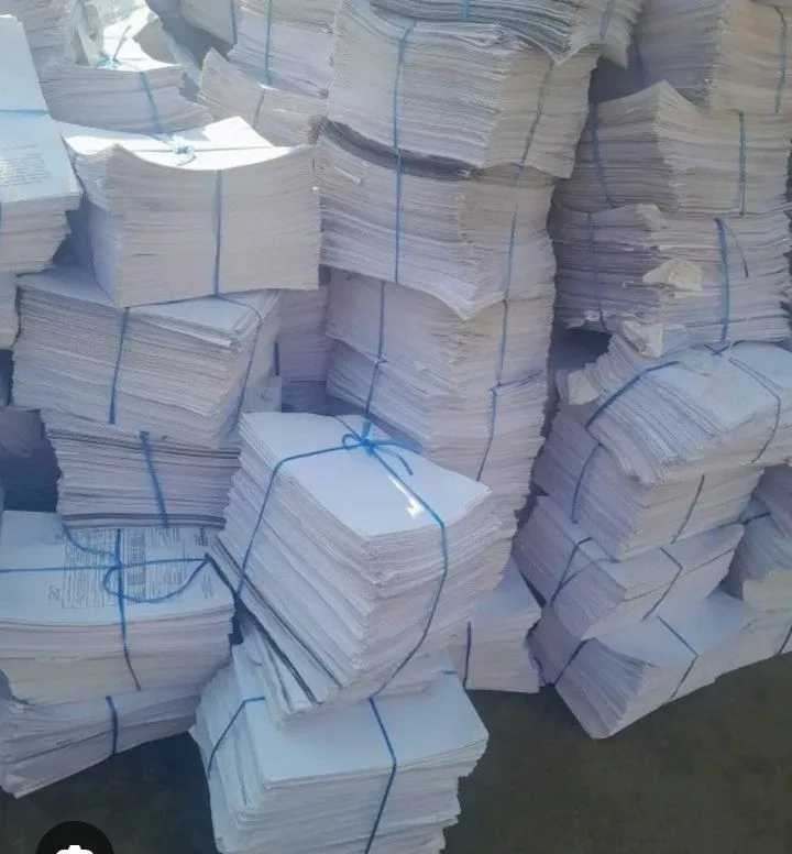 Makalatura oq qogoz list daftar olamiz