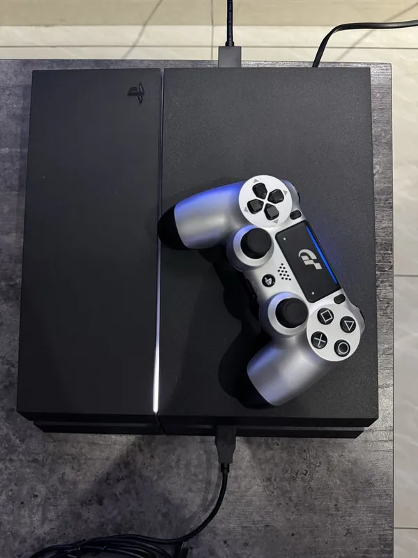 PlayStation 4Fat с играми в отличном состоянии!! — фото 1