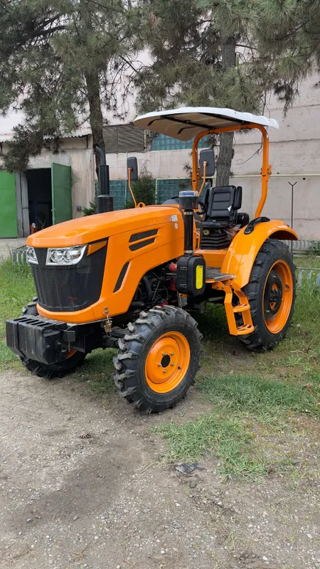 Traktor Chimgan GD 704