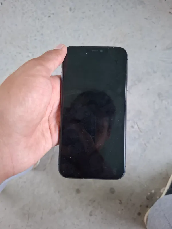 IPhone 11 3